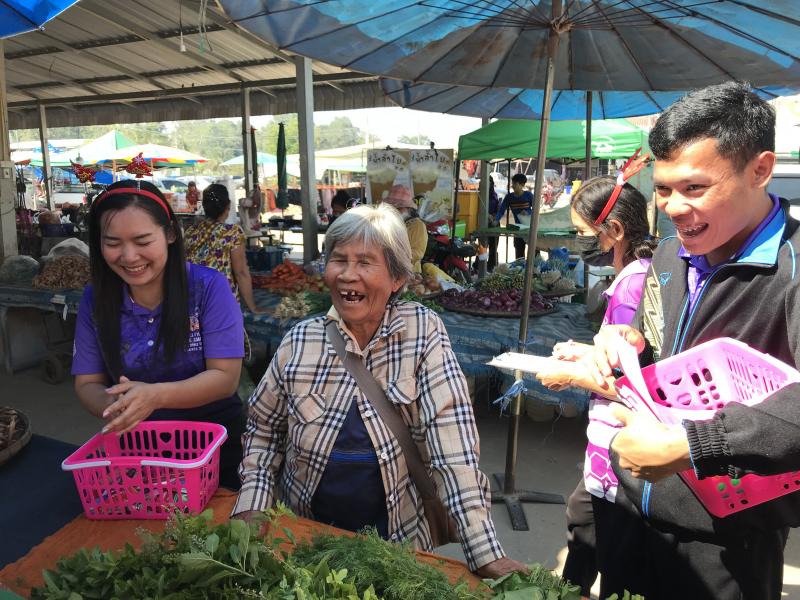 27. โครงการห้องสมุดเคลื่อนที่สำหรับชาวตลาด