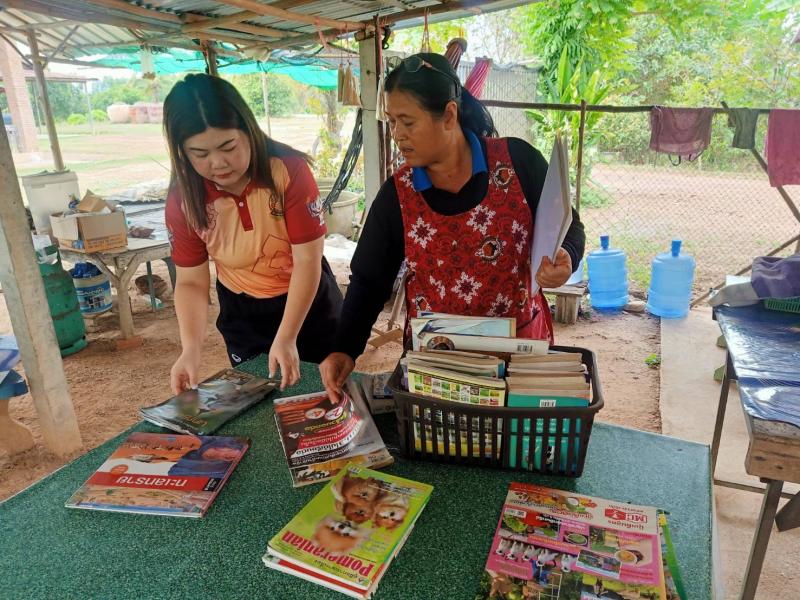 3. ส่งมอบหนังสือให้กับบ้านหนังสือชุมชนตำบลหินดาต