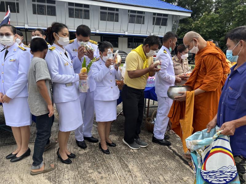 9. น้อมรำลึกในพระมหากรุณาธิคุณ