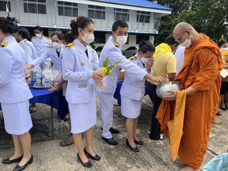 11. น้อมรำลึกในพระมหากรุณาธิคุณ