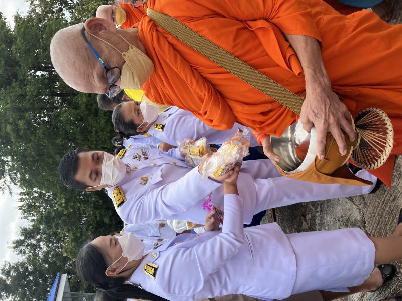 12. น้อมรำลึกในพระมหากรุณาธิคุณ