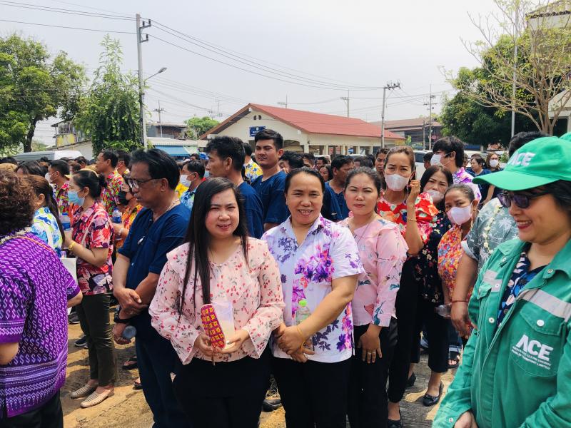 7. สรงน้ำพระบรมราชานุสาวรีย์ พระบาทสมเด็จพระจุลจอมเกล้าเจ้าอยู่หัว รัชกาลที่ 5