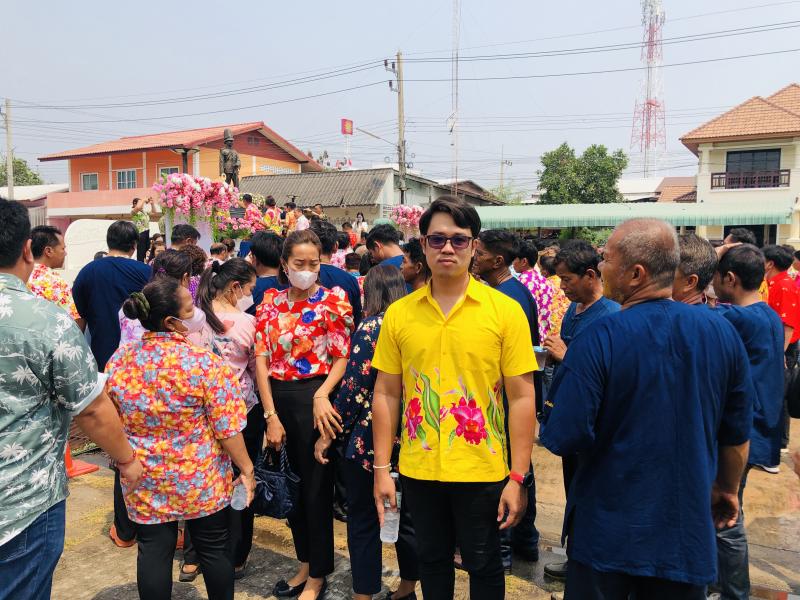 24. สรงน้ำพระบรมราชานุสาวรีย์ พระบาทสมเด็จพระจุลจอมเกล้าเจ้าอยู่หัว รัชกาลที่ 5