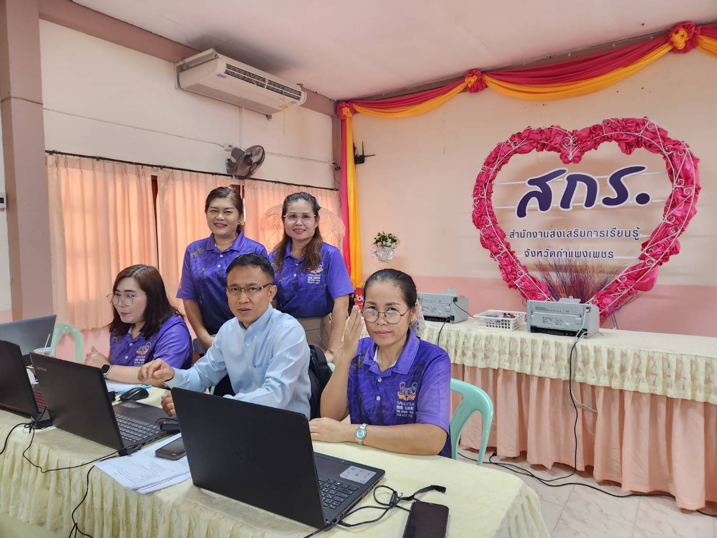 เข้าร่วมโครงการประชุมปฏิบัติการจัดทำและบรรณาธิการแบบทดสอบวัดผลสัมฤทธิ์ 