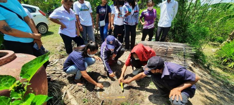 12. กิจกรรมการศึกษาต่อเนื่อง โครงการศึกษาดูงานส่งเสริมการเรียนรู้ โคก หนอง นาโมเดล ตามหลักปรัชญาของเศรษฐกิจ พอเพียง ของผู้เรียน