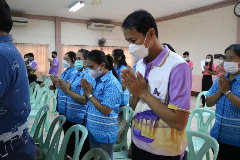 4. เข้าร่วมโครงการประชุมเชิงปฏิบัติกการสรุปผลการปฏิบัติงานของสำนักงาน กศน. จังหวัดกำแพงเพชร ประจำปีงบประมาณ พ.ศ. 2565