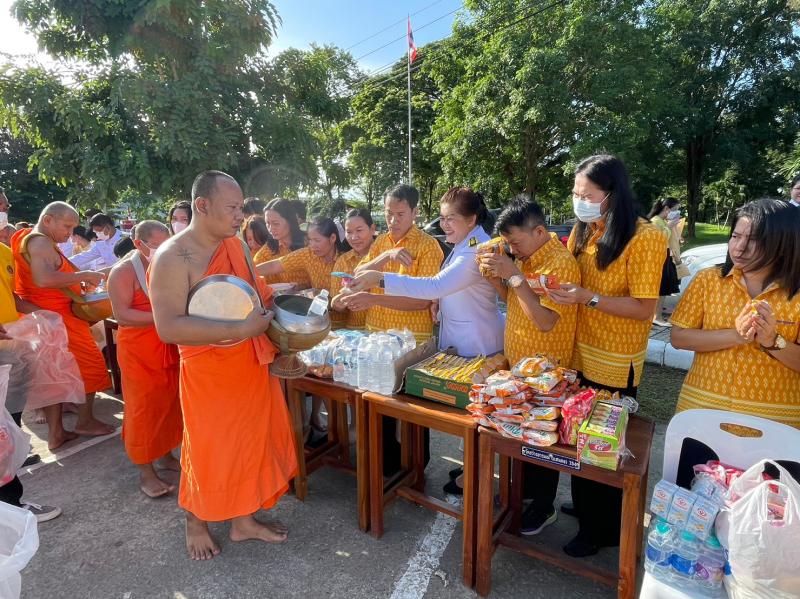 8. กิจกรรมเนื่องในวันนวมินทรมหาราช ร่วมกิจกรรมเทิดพระเกียรติพระบาทสมเด็จพระบรมชนกาธิเบศร มหาภูมิพลอดุลยเดชมหาราชบรมนาถบพิตร เนื่องในโอกาสปีแห่งการสวรรคต ครบ 7 ปี 