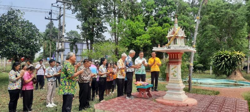 3. งานประเพณีสงกรานต์ ประจำปี ๒๕๖๗ รดน้ำขอพรผู้อาวุโส 