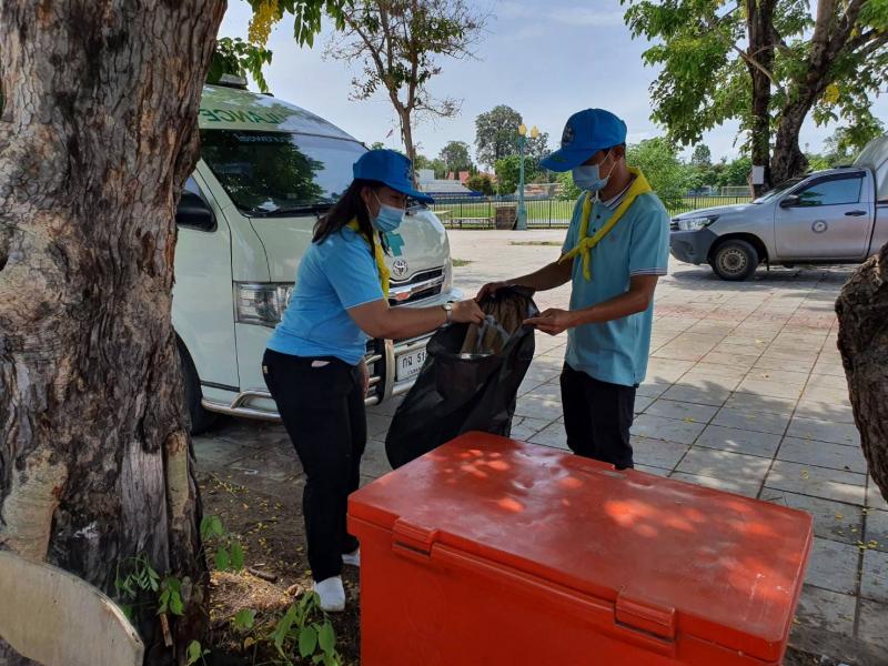 35. สำนักงาน กศน. จังหวัดกำแพงเพชร ร่วมกิจกรรมเฉลิมพระเกียรติ สมเด็จพระนางเจ้าสิริกิติ์ พระบรมราชินีนาถ พระบรมราชชนนีพันปีหลวง