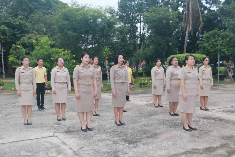 5. สำนักงาน กศน.จังหวัดกำแพงเพชร ร่วมกิจกรรมวันพระราชทานธงชาติไทย