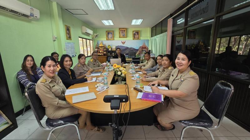 2. ประชุมติดตามการขับเคลื่อนงานตามนโยบายของ รัฐมนตรีว่าการกระทรวงศึกษาธิการ