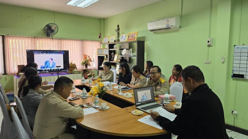 4. ประชุมติดตามการขับเคลื่อนงานตามนโยบายของ รัฐมนตรีว่าการกระทรวงศึกษาธิการ